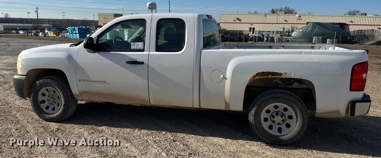 image for item DW6723 2009 Chevrolet Silverado 1500 Ext. Cab pickup truck