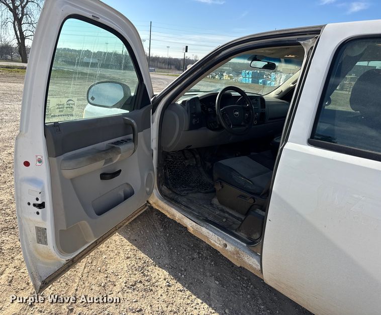 image for item DW6723 2009 Chevrolet Silverado 1500 Ext. Cab pickup truck