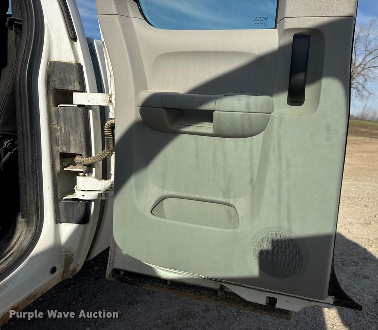 image for item DW6723 2009 Chevrolet Silverado 1500 Ext. Cab pickup truck