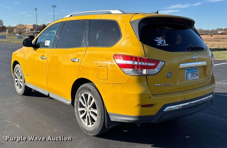 image for item DW7276 2014 Nissan Pathfinder SUV