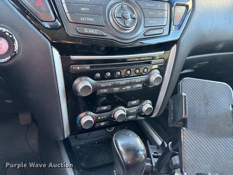 image for item DW7276 2014 Nissan Pathfinder SUV