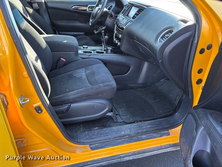 image for item DW7276 2014 Nissan Pathfinder SUV