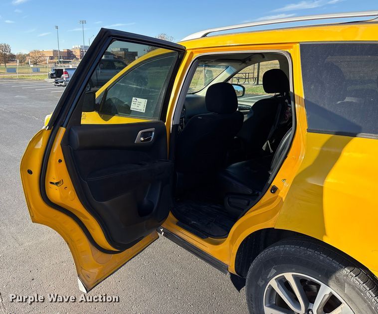 image for item DW7276 2014 Nissan Pathfinder SUV