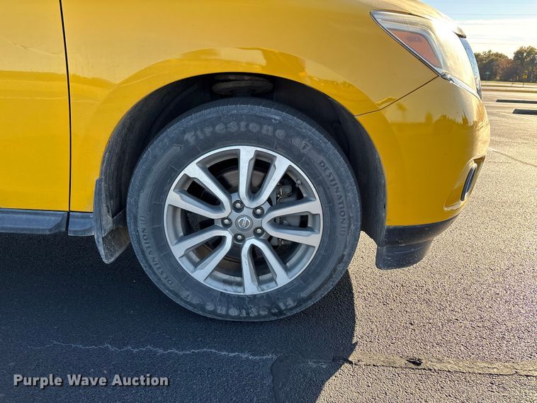 image for item DW7276 2014 Nissan Pathfinder SUV