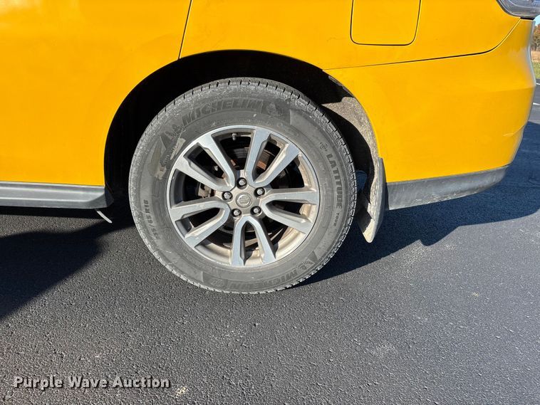 image for item DW7276 2014 Nissan Pathfinder SUV