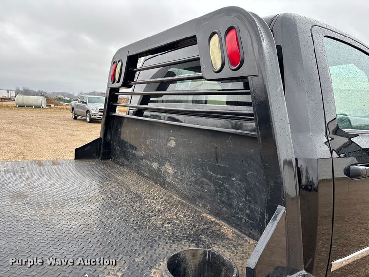 image for item DW7366 2013 RAM 3500 flatbed pickup truck