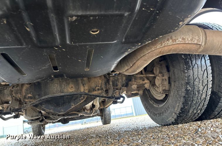 image for item DW7366 2013 RAM 3500 flatbed pickup truck