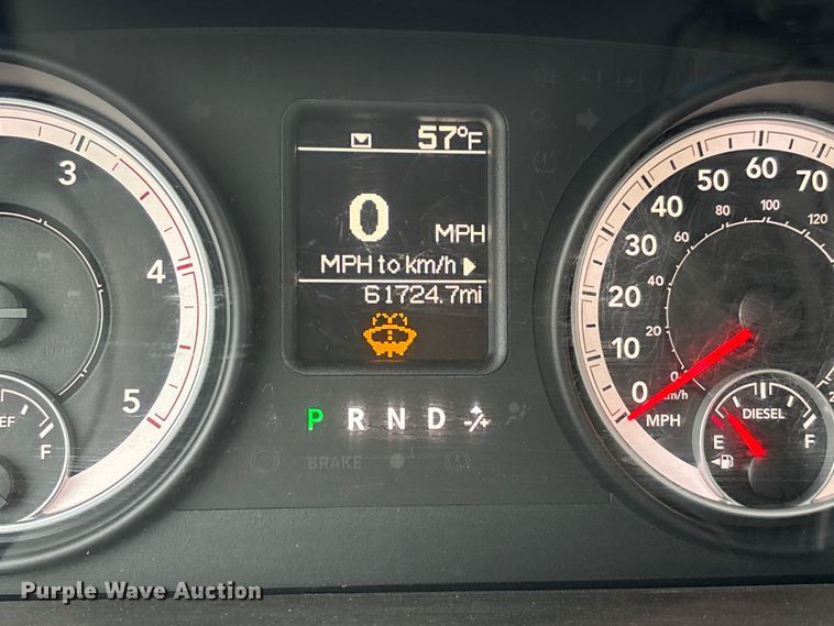 image for item DW7366 2013 RAM 3500 flatbed pickup truck