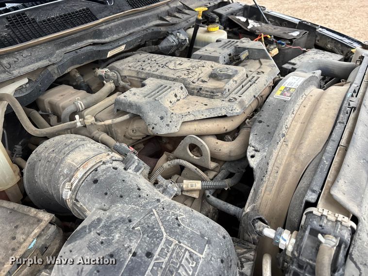 image for item DW7366 2013 RAM 3500 flatbed pickup truck