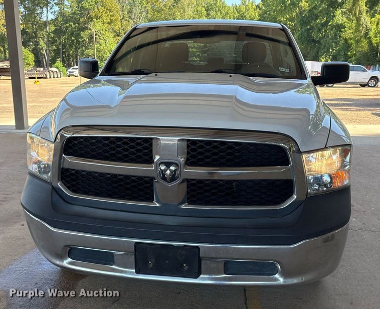 image for item DY0861 2018 RAM 1500 Crew Cab pickup truck