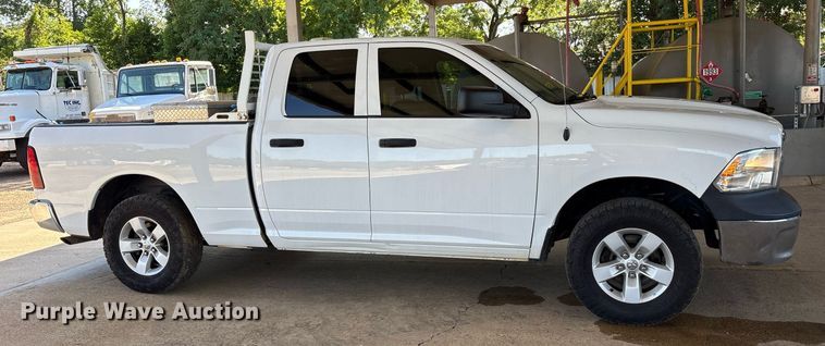 image for item DY0861 2018 RAM 1500 Crew Cab pickup truck