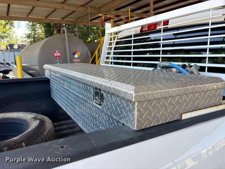 image for item DY0861 2018 RAM 1500 Crew Cab pickup truck