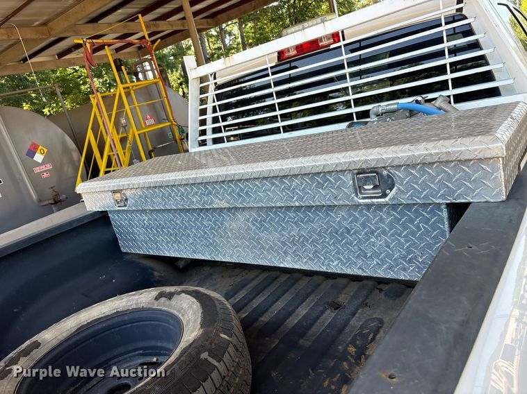 image for item DY0861 2018 RAM 1500 Crew Cab pickup truck