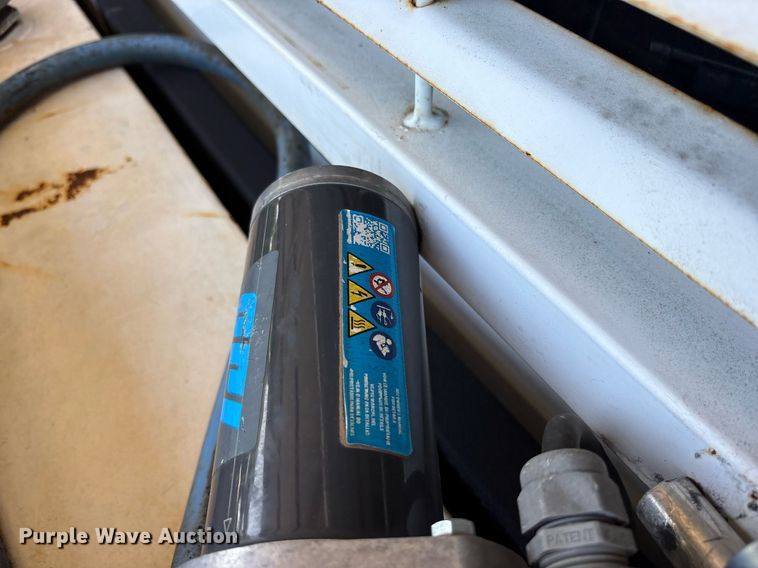 image for item DY0861 2018 RAM 1500 Crew Cab pickup truck