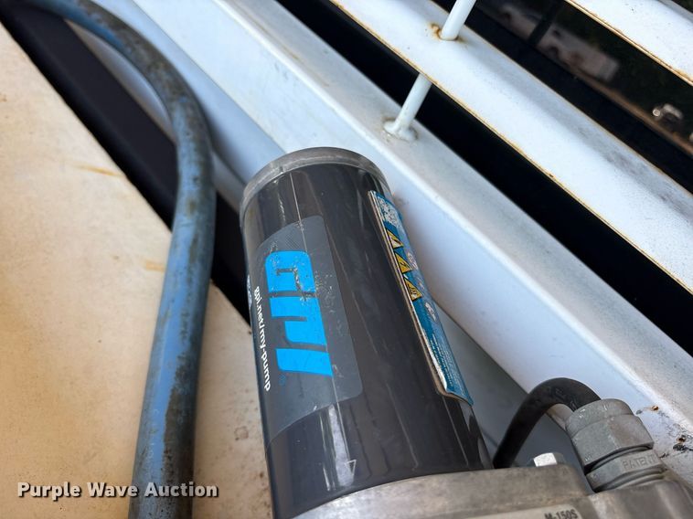 image for item DY0861 2018 RAM 1500 Crew Cab pickup truck