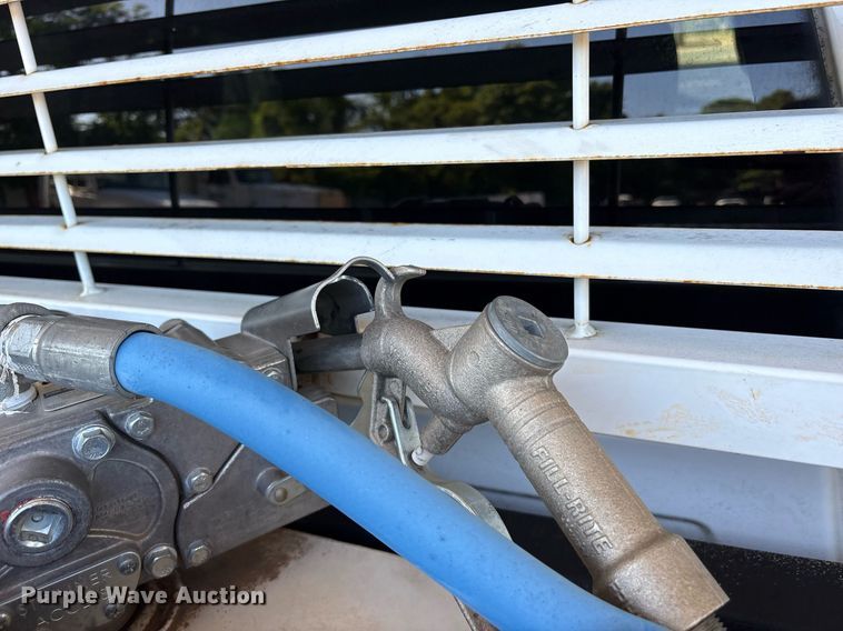 image for item DY0861 2018 RAM 1500 Crew Cab pickup truck