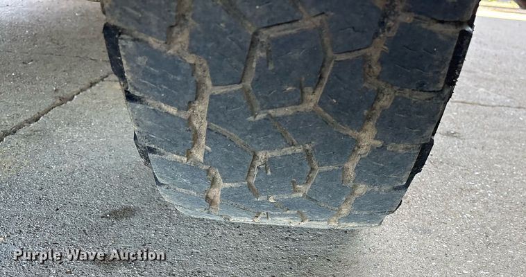 image for item DY0861 2018 RAM 1500 Crew Cab pickup truck