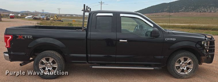 image for item DY1221 2016 Ford F150 XLT Ext. Cab pickup truck