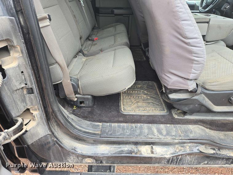 image for item DY1221 2016 Ford F150 XLT Ext. Cab pickup truck