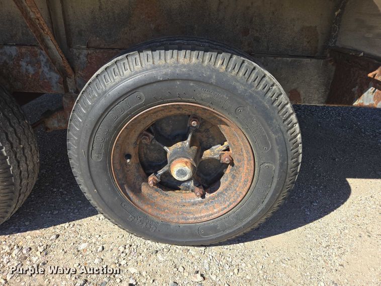 image for item DY1305 1984 Wells Cargo Express Wagon enclosed cargo trailer