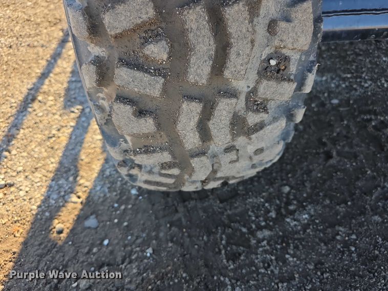 image for item DZ3718 2007 Kawasaki Mule 3010 utility vehicle