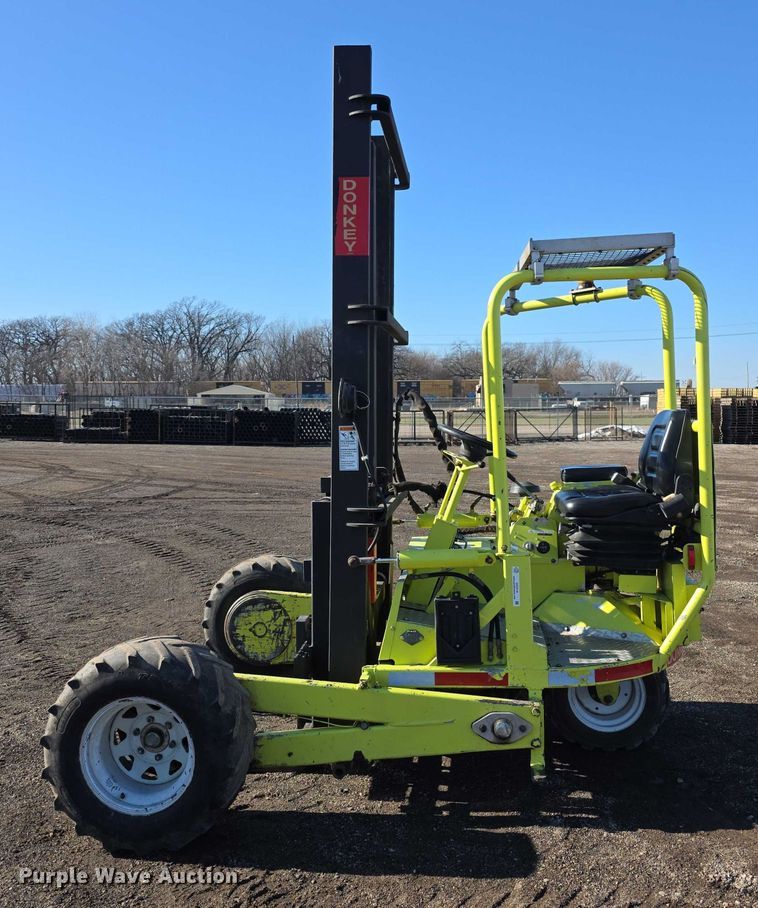 image for item DZ3719 Donkey 3K forklift forklift