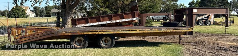 image for item DZ8939 1981 Trail-Eze D12R24 equipment trailer