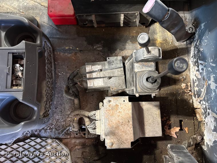 image for item EA2186 1998 Ford L8501 dump truck