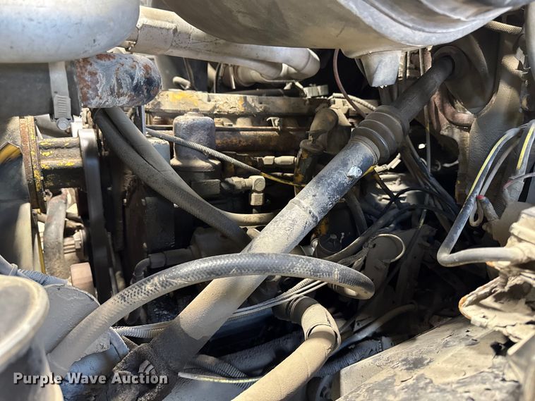 image for item EA2186 1998 Ford L8501 dump truck