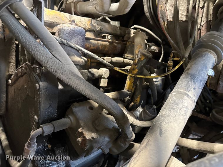 image for item EA2186 1998 Ford L8501 dump truck