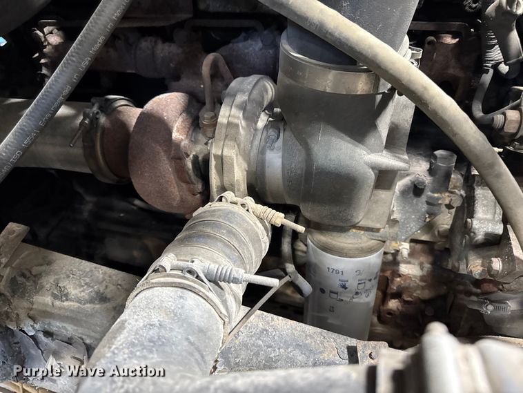 image for item EA2186 1998 Ford L8501 dump truck