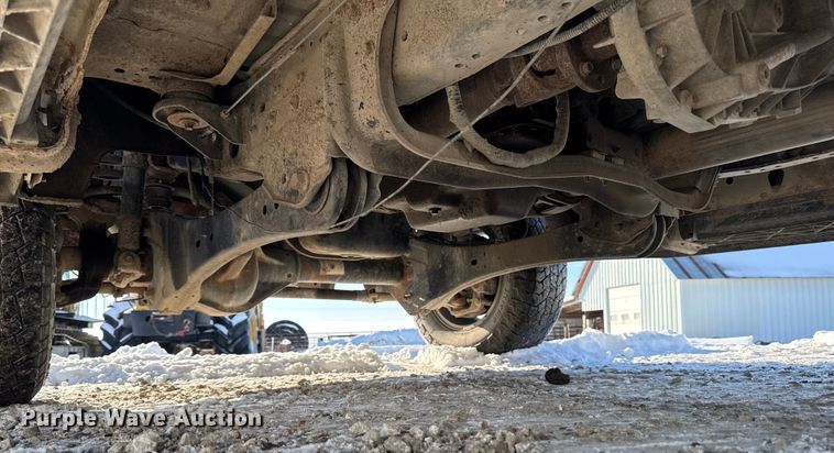 image for item EA2187 2009 Ford F250 Super Duty XL utility bed pickup truck