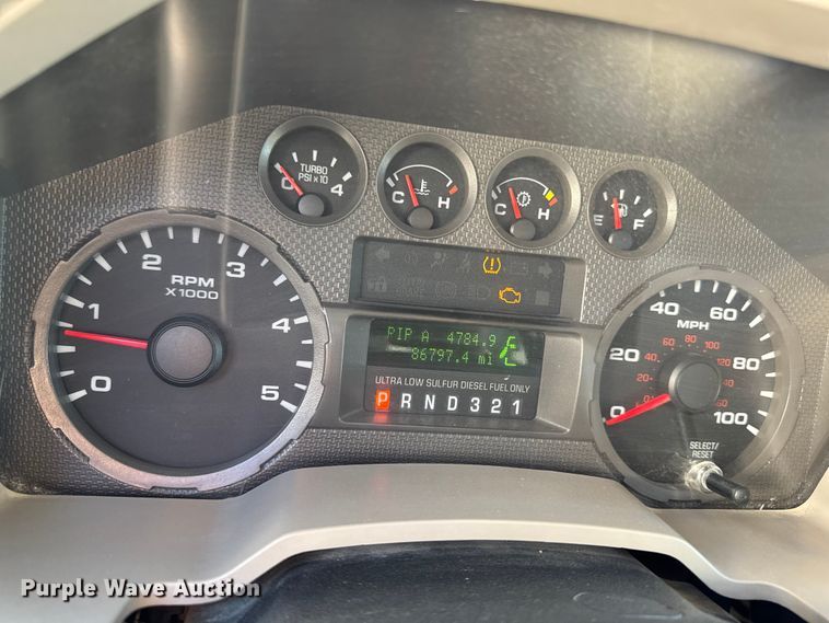 image for item EA2187 2009 Ford F250 Super Duty XL utility bed pickup truck