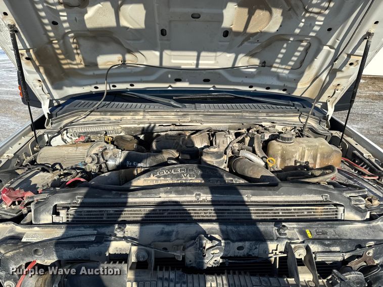 image for item EA2187 2009 Ford F250 Super Duty XL utility bed pickup truck