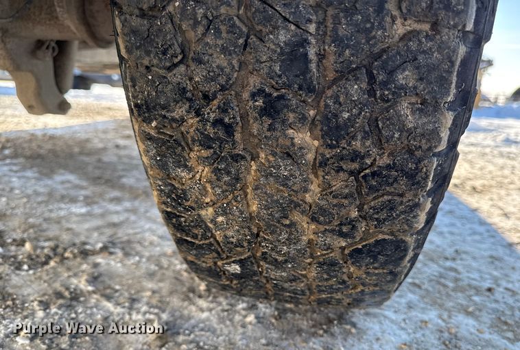 image for item EA2187 2009 Ford F250 Super Duty XL utility bed pickup truck