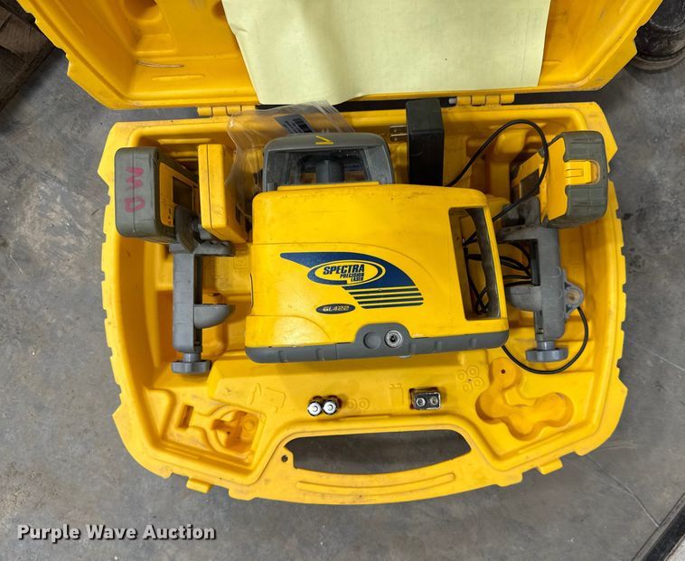 image for item EA2190 Assorted tools