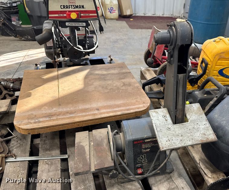 image for item EA2190 Assorted tools