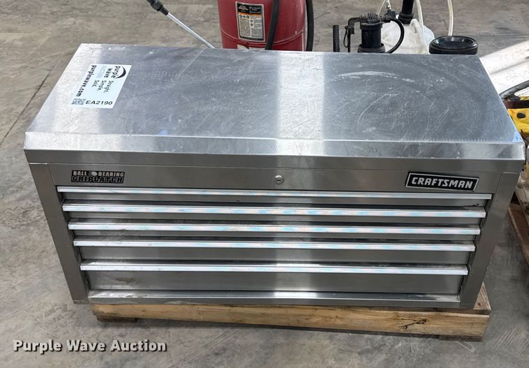 image for item EA2190 Assorted tools