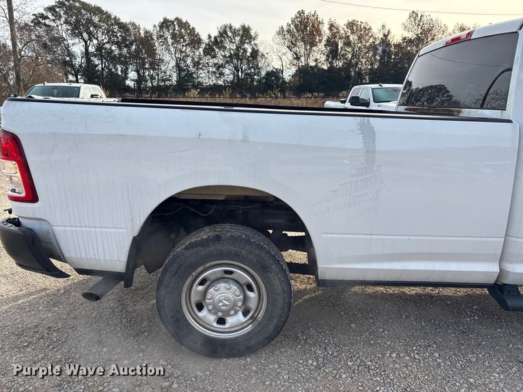 image for item EA7146 2020 RAM 2500 Crew Cab pickup truck