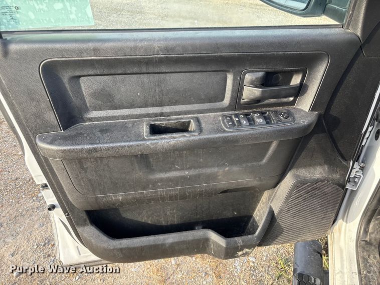 image for item EA7146 2020 RAM 2500 Crew Cab pickup truck