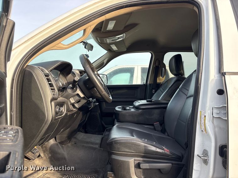 image for item EA7146 2020 RAM 2500 Crew Cab pickup truck