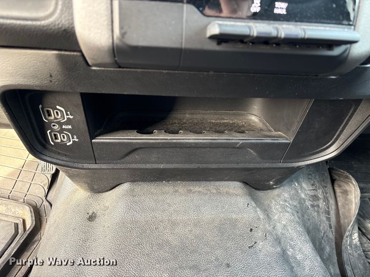 image for item EA7146 2020 RAM 2500 Crew Cab pickup truck