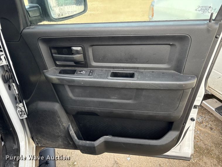 image for item EA7146 2020 RAM 2500 Crew Cab pickup truck