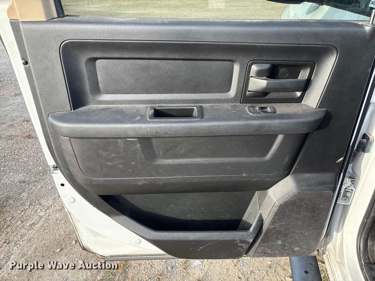 image for item EA7146 2020 RAM 2500 Crew Cab pickup truck