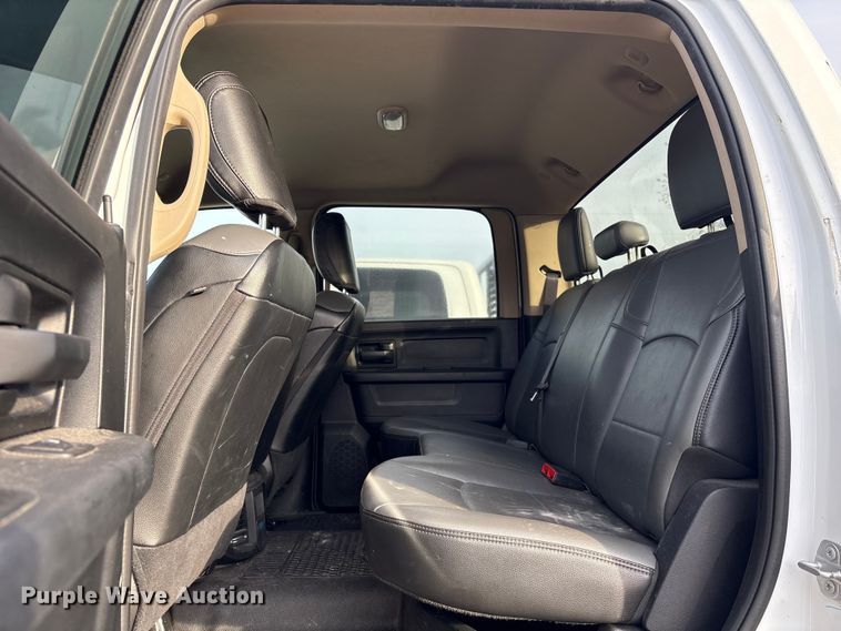 image for item EA7146 2020 RAM 2500 Crew Cab pickup truck