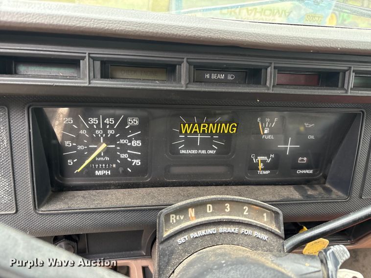 image for item EA7789 1995 Ford F700 bucket truck