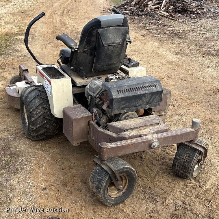 image for item EA7876 Grasshopper 618 ZTR lawn mower