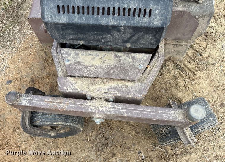 image for item EA7876 Grasshopper 618 ZTR lawn mower