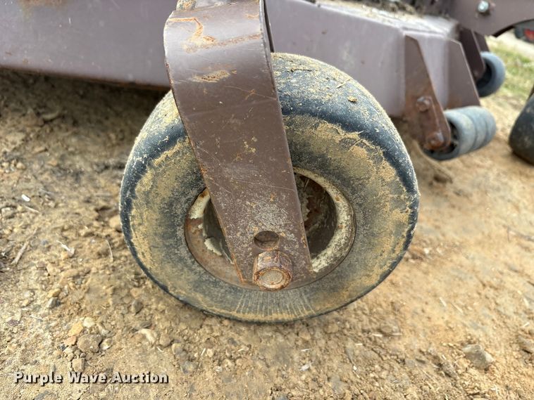 image for item EA7876 Grasshopper 618 ZTR lawn mower