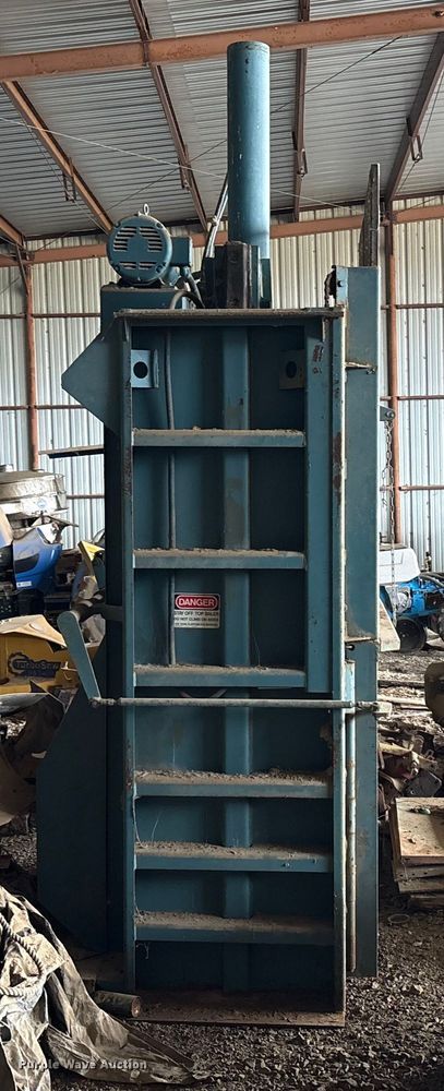 image for item EA7882 Marathon 6030-HD Cardboard compactor